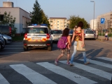 Doprava pred ZŠ Komenského je hlavne ráno pre deti nebezpečná!