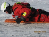 Výcvik pezinských hasičov na zamrznutej vodnej ploche
