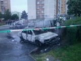 Hasiči dnes v noci zasahovali pri požiari viacerých vozidiel na Košickom sídlisku Ťahanovce