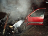 Požiar auta v Piešťanoch