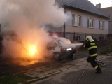 V Borskom Sv. Jure horelo auto