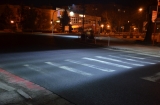 Osvetleného chodca vodič zaregistruje oveľa rýchlejšie
