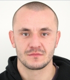 Polícia pátra po nebezpečnom páchateľovi, ktorý môže byť ozbrojený