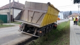 Jazdná súprava uviazla na podvozku