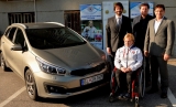 Robert Kaliňák odovzdal špeciálne upravené auto paralympioničke Vadovičovej