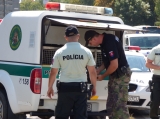 V seredskej VÚB bol opätovne policajný psovod so psom - AKTUALIZOVANÉ