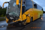 4 mŕtvi po zrážke s autobusom