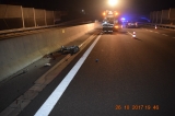 Na rýchlostnej ceste R1 vozidlo zrazilo chodkyňu