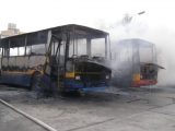 Požiar vyradených autobusov v Piešťanoch