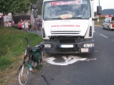      Pri dopravnej nehode motocykla sa vážne zranila spolujazdkyňa 