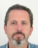 Policajti z Považskej Bystrice žiadajú občanov o pomoc pri pátraní po  hľadanej osobe