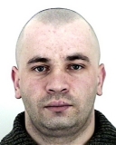 Policajti zo Šale pátrajú po týchto osobách