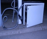 Muž čelí obvineniu z krádeže euromincí z vysávačov 